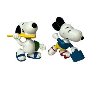 Whitman's United Feature Peanuts Snoopy PVC Figures Set Of 2 1960s 1970s Era